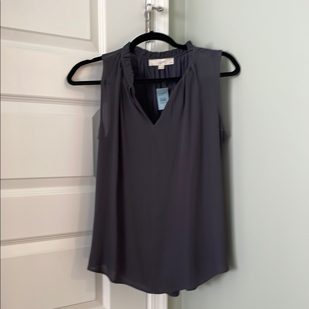 LOFT Gray Sleeveless Blouse with V-neckline and Soft Draping Fabric
